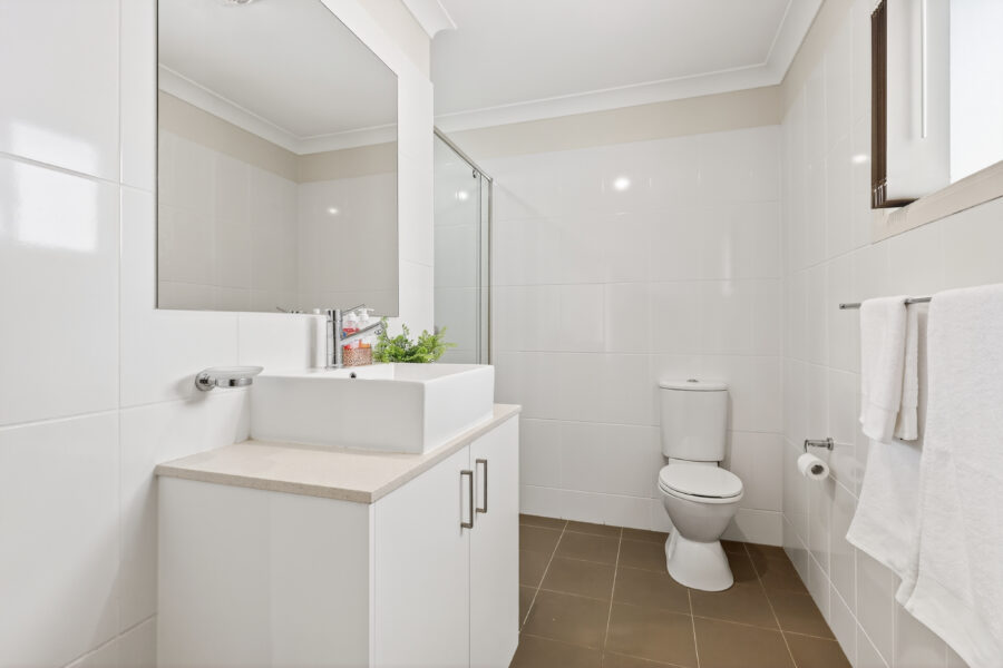 28/5 Pine Valley Dr Joyner , QLD 4500 Australia