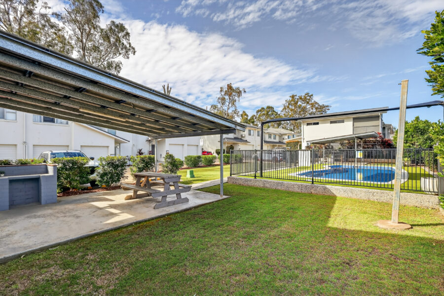 28/5 Pine Valley Dr Joyner , QLD 4500 Australia