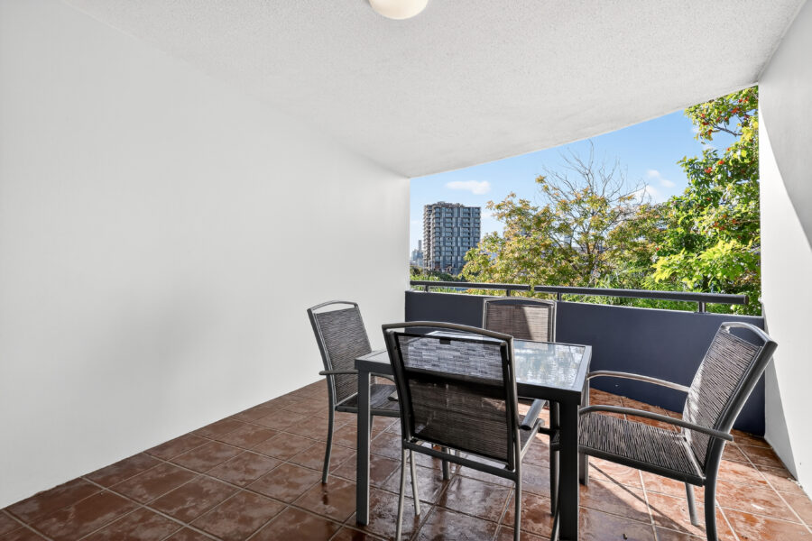 12 Sheehan St Milton , QLD 4064 