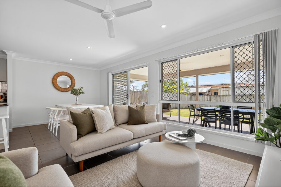 27 Berrimilla Street Manly West , QLD 4179 