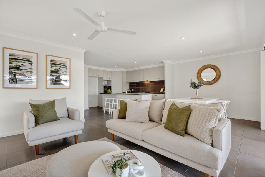 27 Berrimilla Street Manly West , QLD 4179 