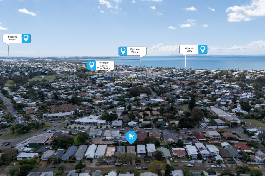 27 Berrimilla Street Manly West , QLD 4179 