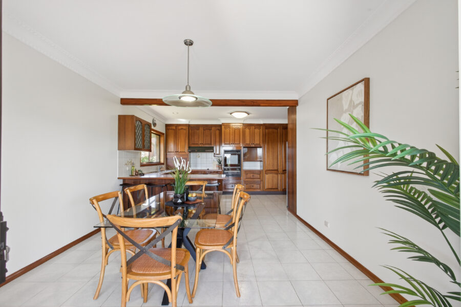 23 Loren St Stafford Heights , QLD 4053 Australia