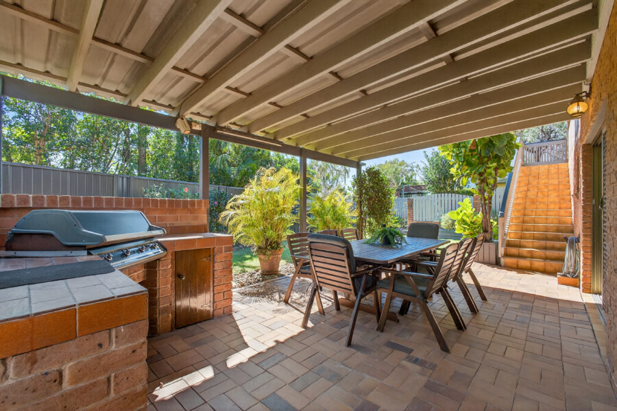 23 Loren St Stafford Heights , QLD 4053 Australia