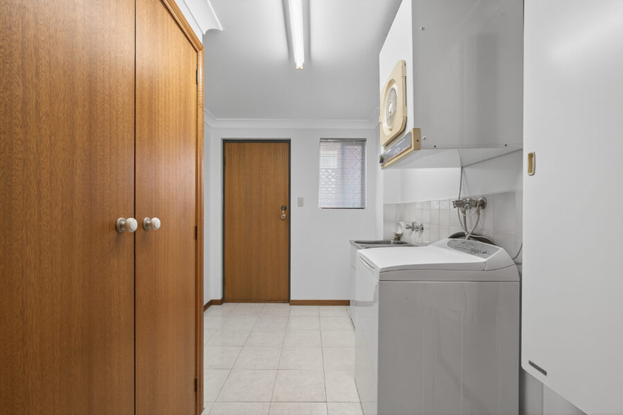 23 Loren St Stafford Heights , QLD 4053 Australia