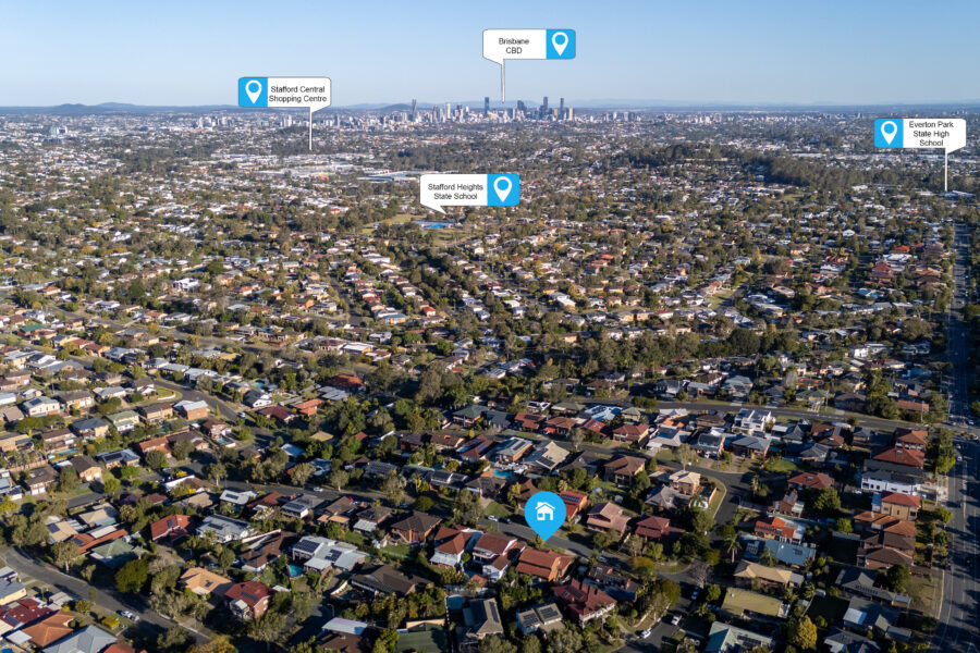 23 Loren St Stafford Heights , QLD 4053 Australia