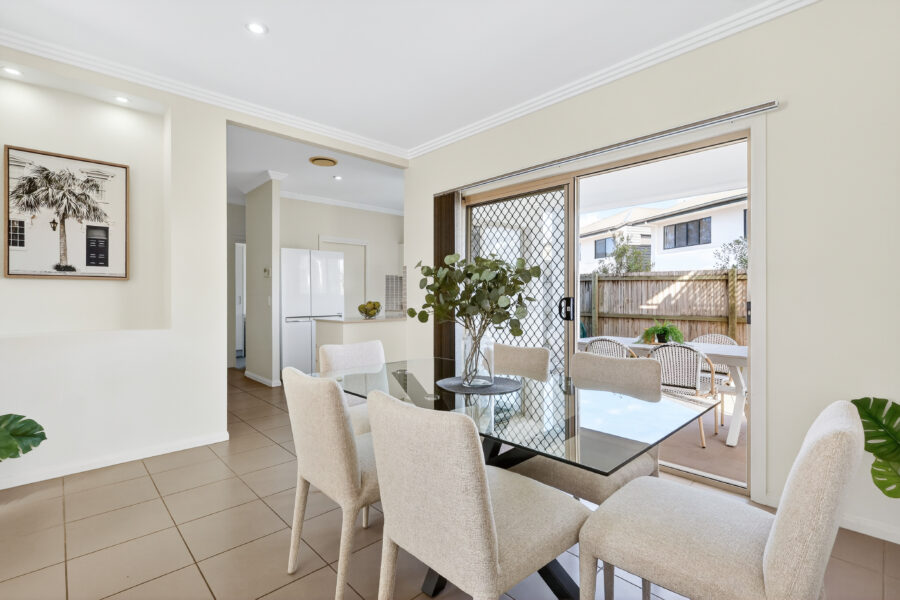 28/5 Pine Valley Dr Joyner , QLD 4500 Australia
