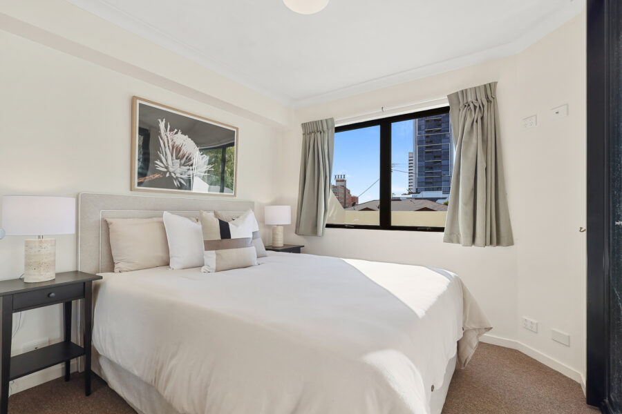 4/12 Sheehan St Milton , QLD 4064 Australia