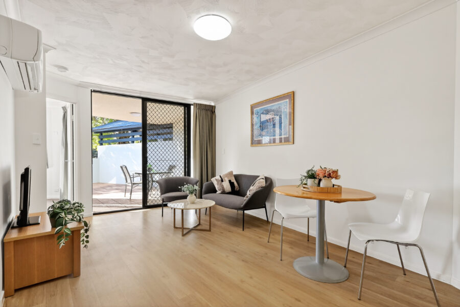 3/12 Sheehan St Milton , QLD 4064 Australia