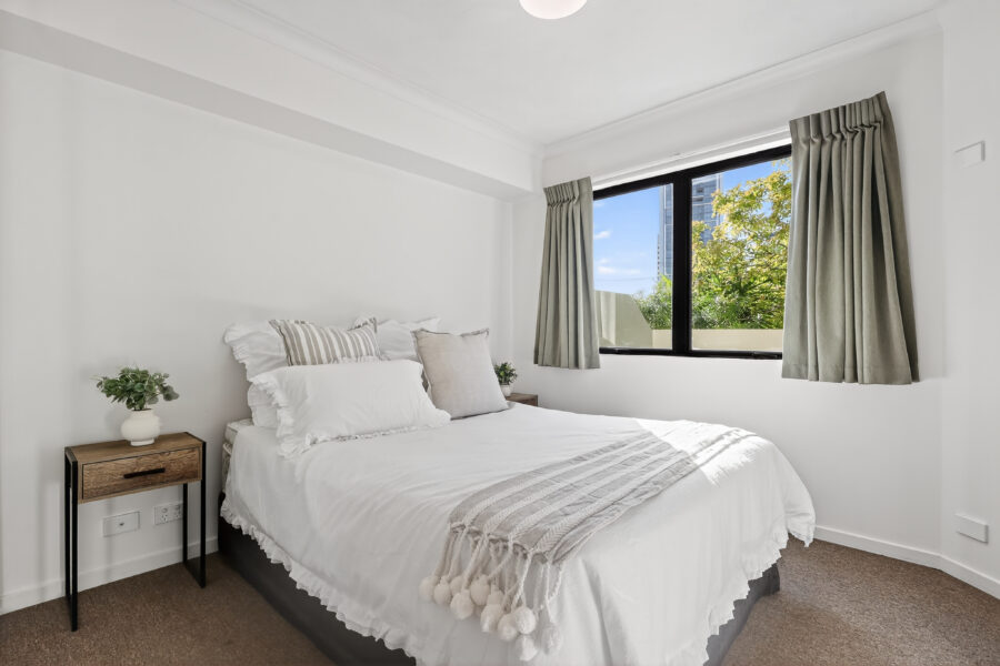 3/12 Sheehan St Milton , QLD 4064 Australia