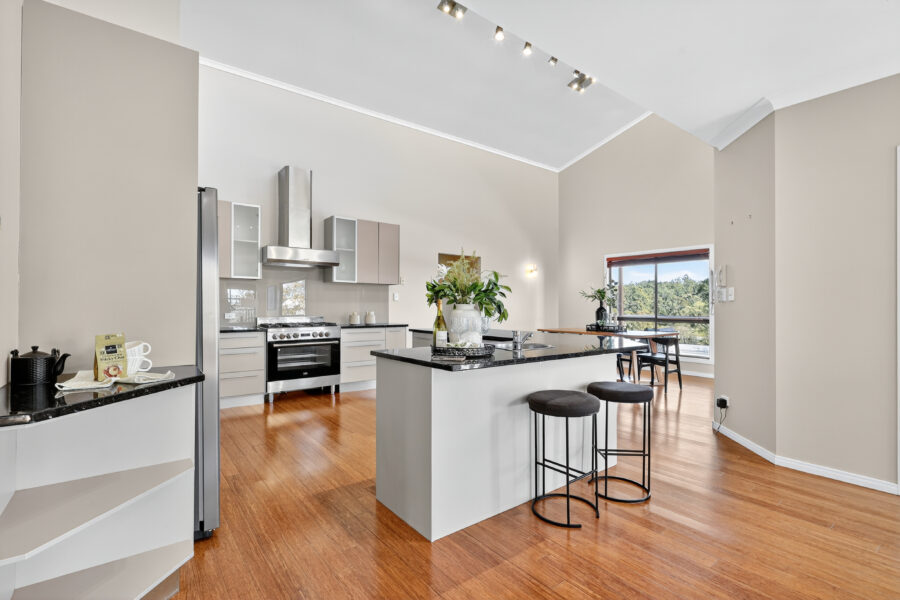  89 Seventeen Mile Rocks Road OXLEY , QLD 4075 
