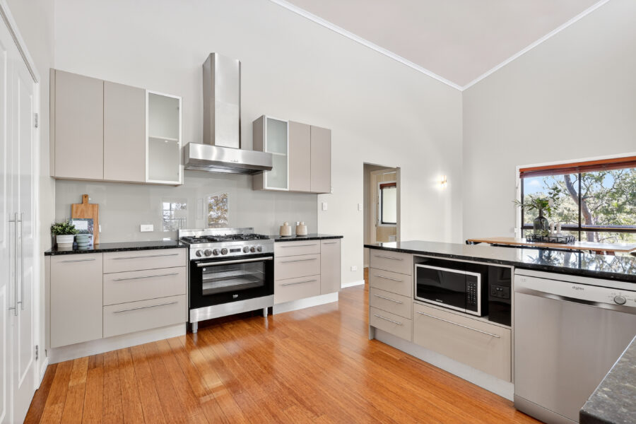  89 Seventeen Mile Rocks Road OXLEY , QLD 4075 
