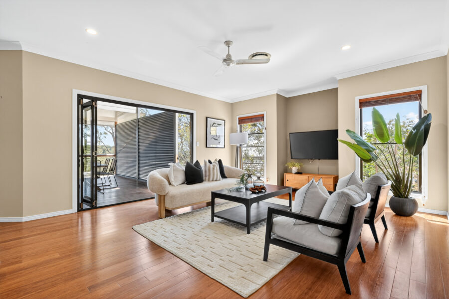  89 Seventeen Mile Rocks Road OXLEY , QLD 4075 