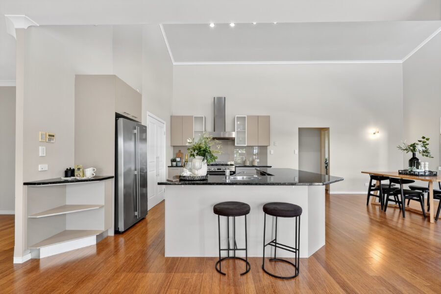  89 Seventeen Mile Rocks Road OXLEY , QLD 4075 