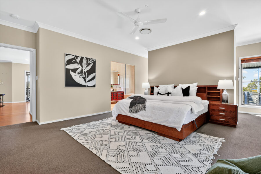  89 Seventeen Mile Rocks Road OXLEY , QLD 4075 