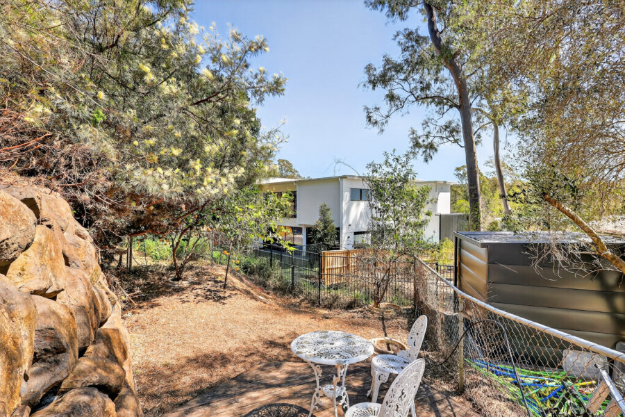  89 Seventeen Mile Rocks Road OXLEY , QLD 4075 