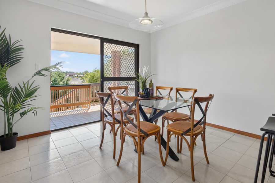 23 Loren St Stafford Heights , QLD 4053 Australia