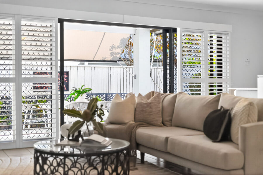 6 Augusta Cres Mount Ommaney , QLD 4074 Australia