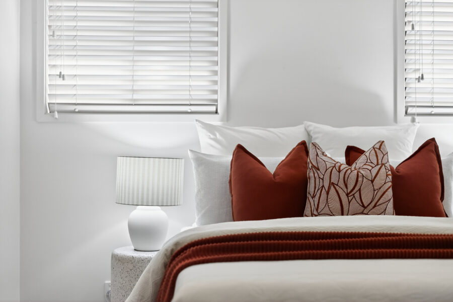 6 Augusta Cres Mount Ommaney , QLD 4074 Australia