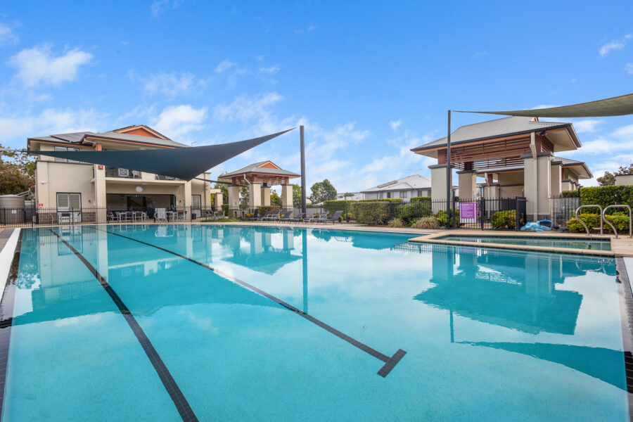 6 Augusta Cres Mount Ommaney , QLD 4074 Australia