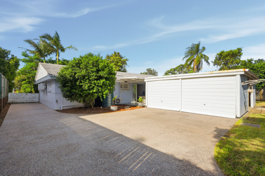 4 Jenee Street Jindalee , QLD 4074 Australia