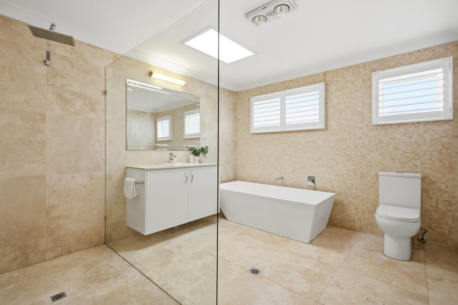 4 Jenee Street Jindalee , QLD 4074 Australia