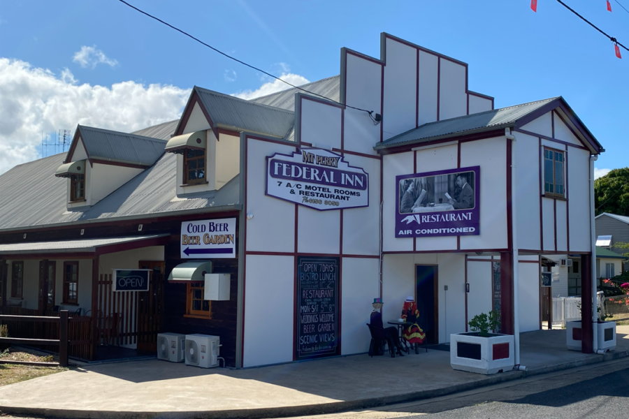 29 Hunter Street Mount Perry , QLD 4671 AUS