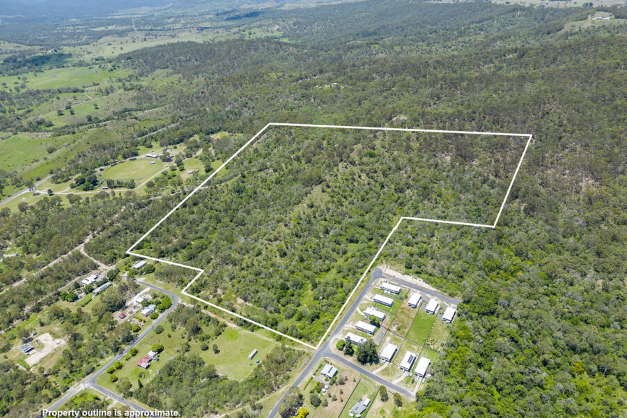 29 Hunter Street Mount Perry , QLD 4671 AUS