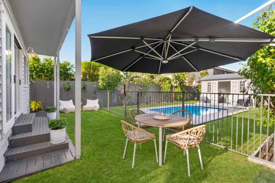 10 Cedar St Wynnum , QLD 4178 Australia