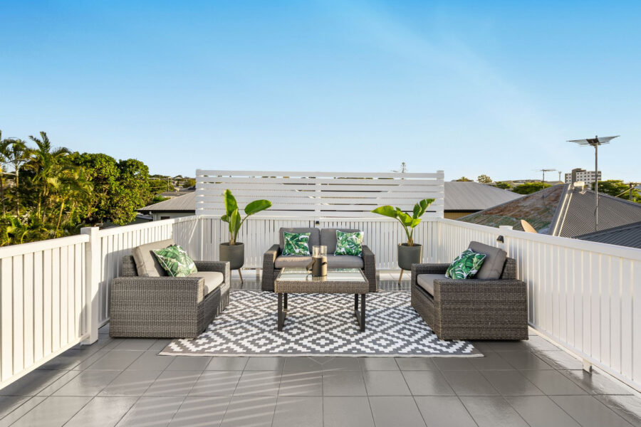 10 Cedar St Wynnum , QLD 4178 Australia