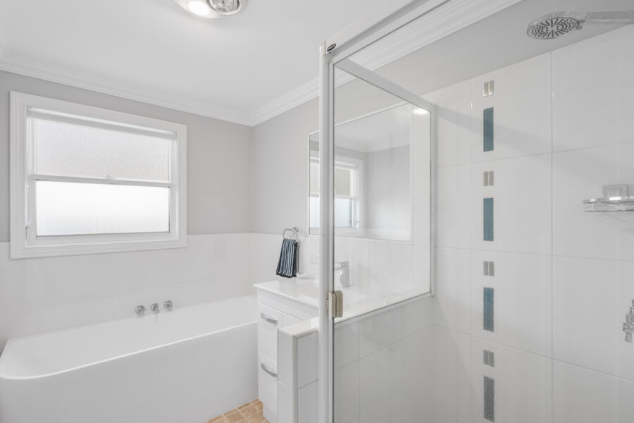 10 Cedar St Wynnum , QLD 4178 Australia