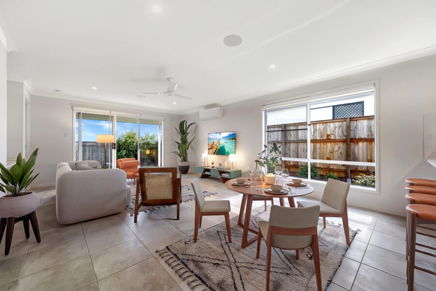 4 Carnarvon Dr South Ripley , QLD 4306 Australia