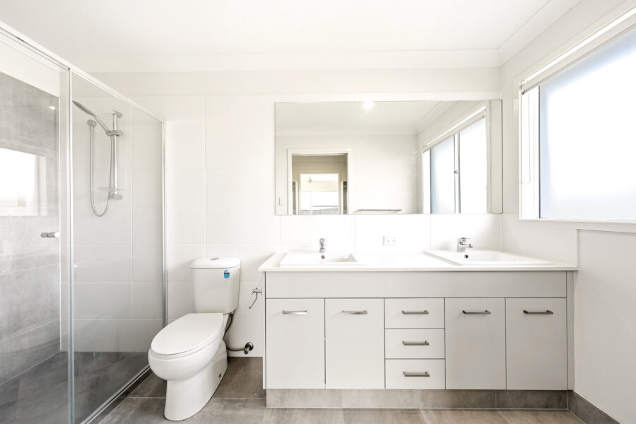 4 Carnarvon Dr South Ripley , QLD 4306 Australia