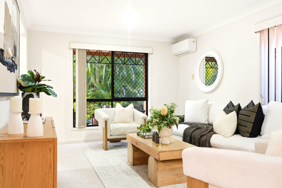 5 Grevillea Pl Forest Lake , QLD 4078 Australia