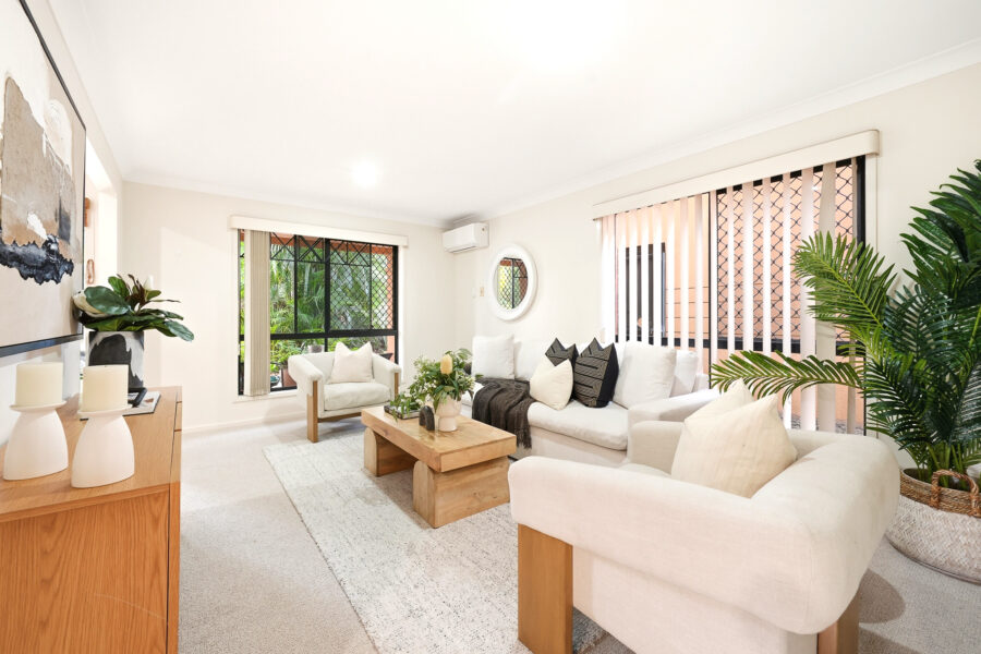 5 Grevillea Pl Forest Lake , QLD 4078 Australia