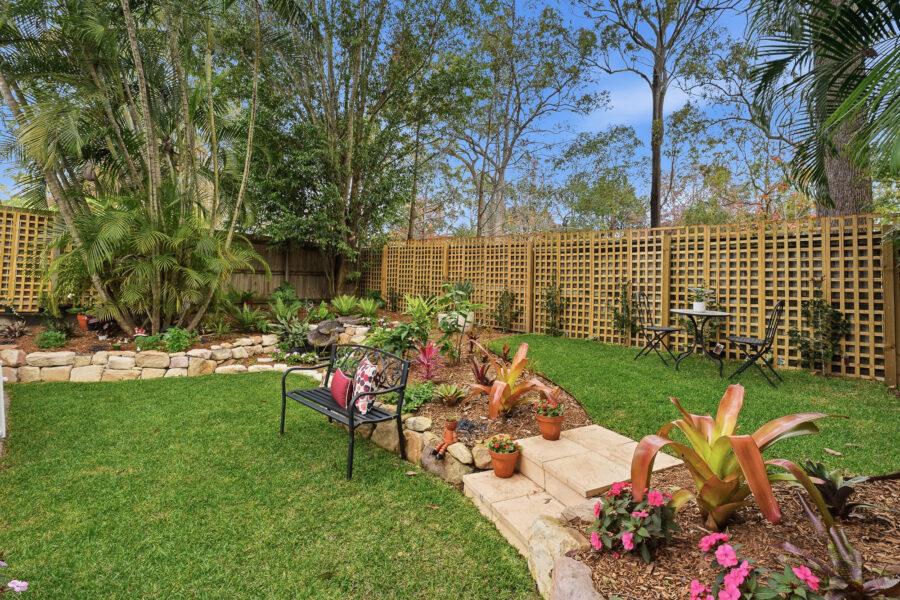 5 Grevillea Pl Forest Lake , QLD 4078 Australia
