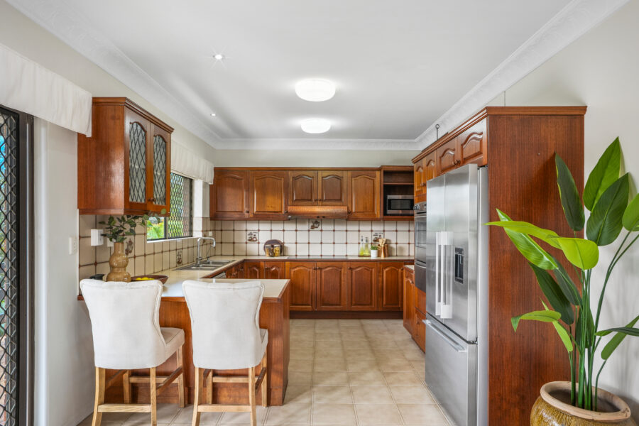 16 Nicholas St McDowall , QLD 4053 Australia