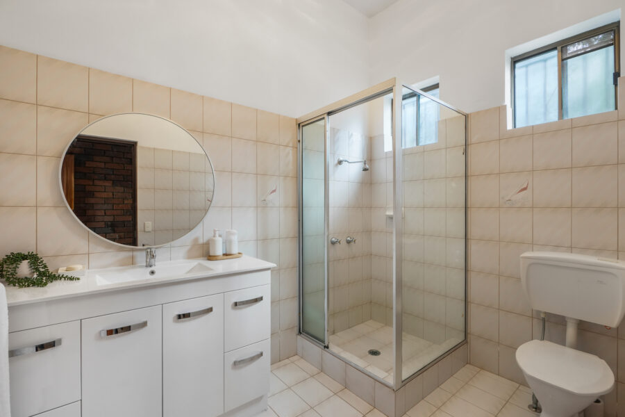 16 Nicholas St McDowall , QLD 4053 Australia