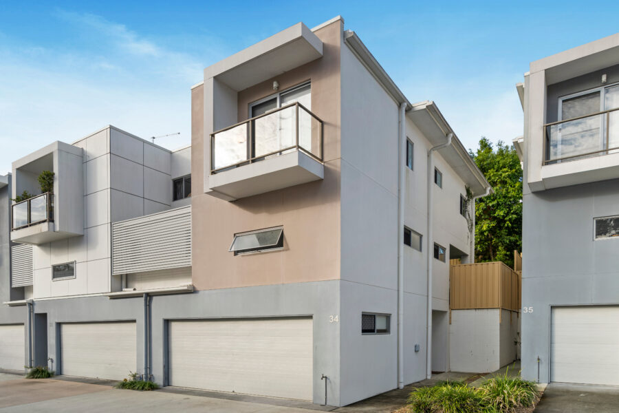 34/62 Plucks Rd Arana Hills , QLD 4054 Australia