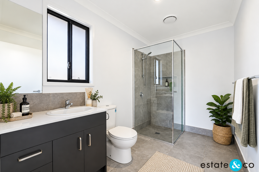 37/31 Miller Boulevard LAWNTON , QLD 4501 AU