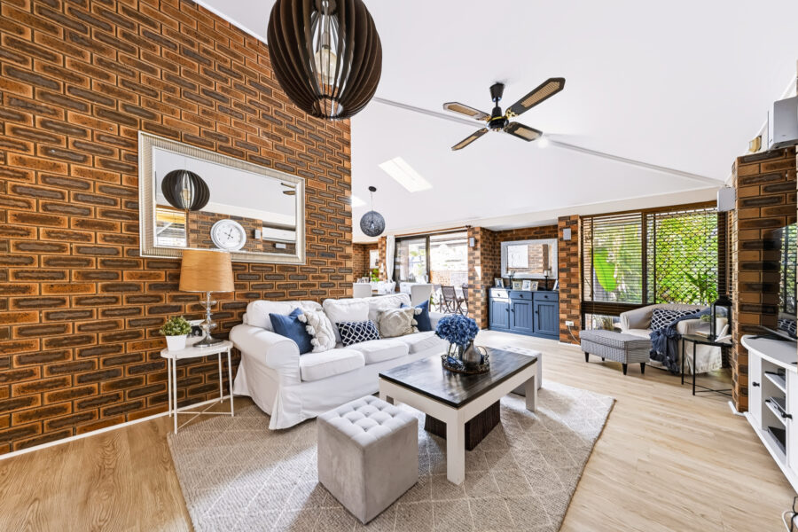 9 Kybean St RIVERHILLS , QLD 4074 AU