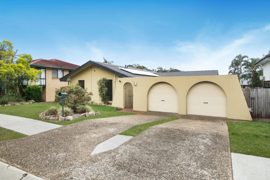 6 Goldwyn Street MCDOWALL , QLD 4053 AU